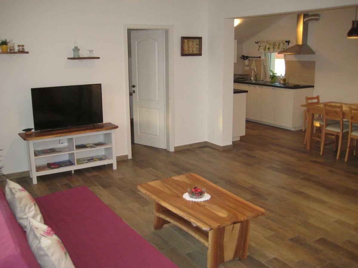 Apartment Thea Pula Eksteriør billede